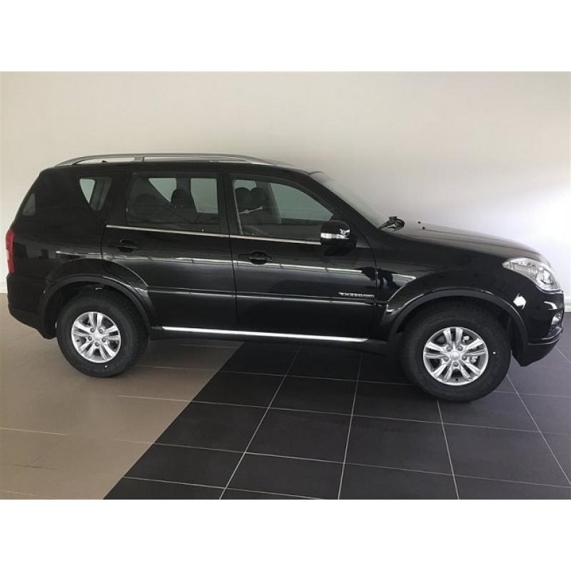 SsangYong Rexton 2,2 S Diesel 2WD M/T 7-Sitts -16